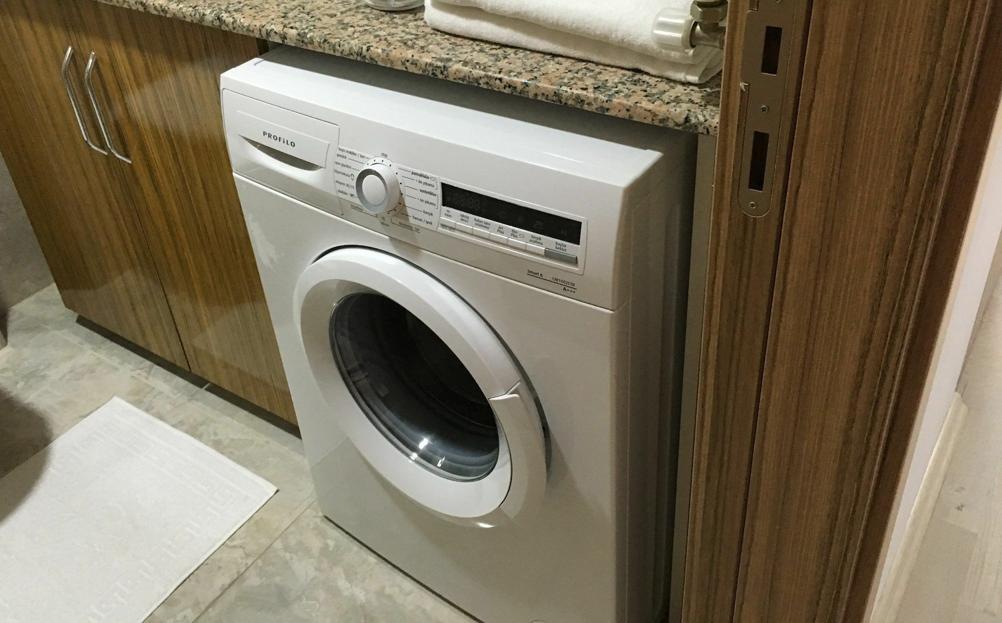 Central Vip Apartments Trabzon Bagian luar foto